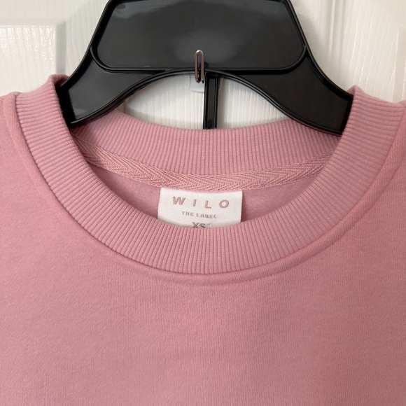 2 Piece Set WILO THE LABEL Pink Crewneck Sweatshirt with Bow Detail And Shorts - Picture 4 of 9